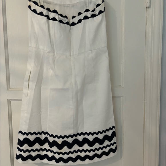 Vineyard Vines white summer, strapless dress/ brand new, unworn - Picture 2 of 3